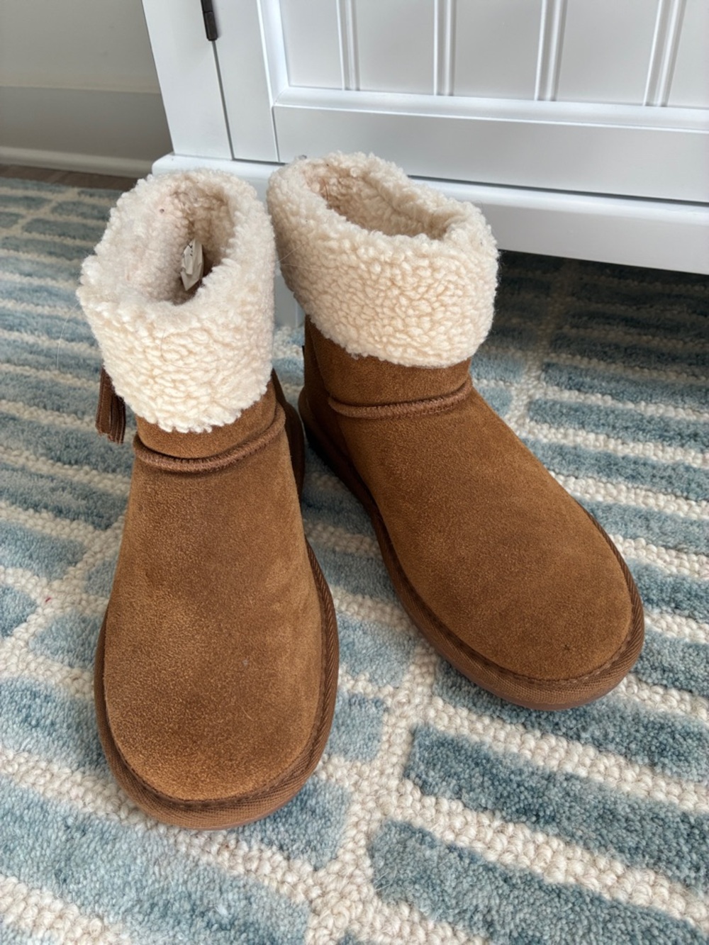 Minnetonka Chestnut Suede Sherpa Cuff Bootie Slippers